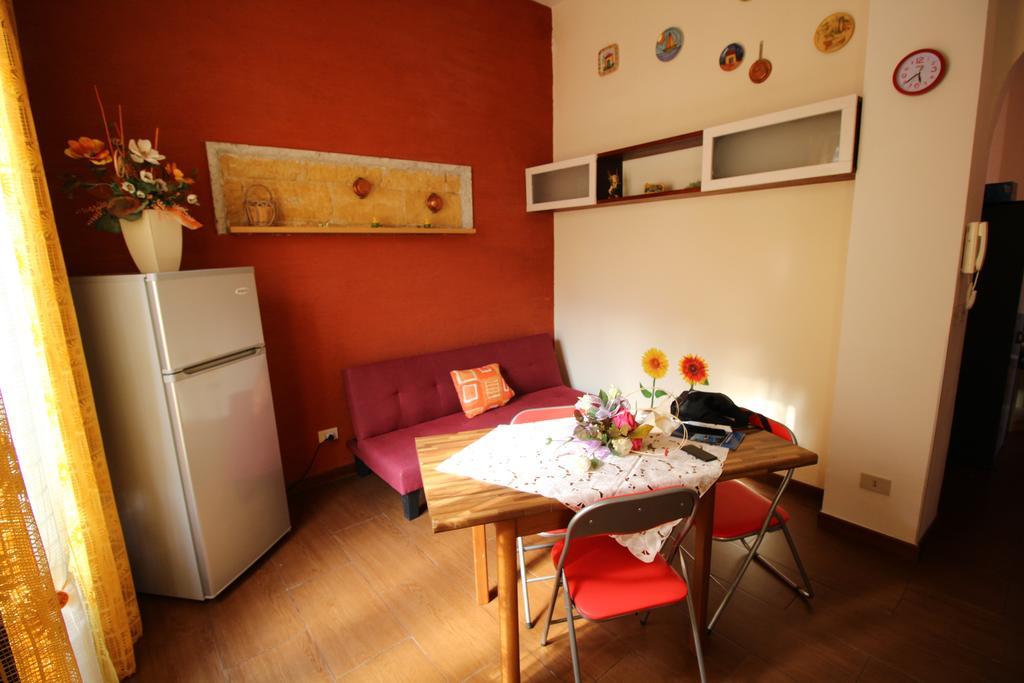 Bovio Guest House Кастелламмаре-дель-Гольфо Екстер'єр фото